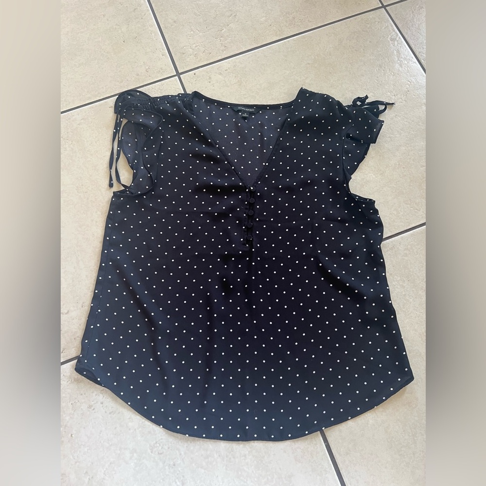 Banana Republic Black and white polka dot blouse with frilly sleeves